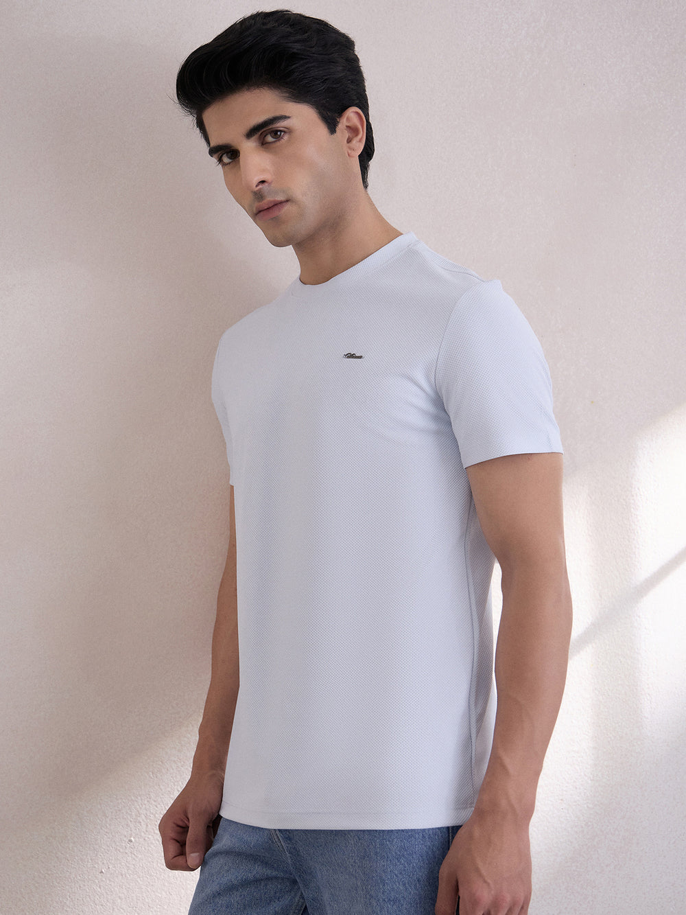 Model With Smart Flexstretch Crew Neck T-Shirt - Verosmart